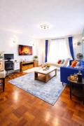 Luxury & Secure Apartment in Westlands Nairobi,Fast WiFi,Workspace and City View - Urban Vibes Getaways