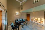 Top Candolim
