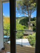 Le Carré Vert - superbe T2 avec clim, wifi, parking privé au cœur de Mougins