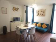 Séjour cosy près de Paris T3 cuisine ouverte et bar