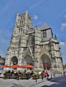 MEAUX Rdc Centre Vue CATHEDRALE