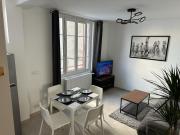 Appartement rénové avec jardin et parking Métro ligne 14 à proximité, environnement calme