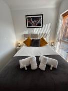 Royal View - Modern 2 Bed Home in Derby