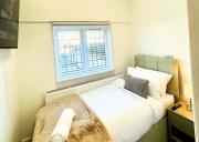 The Lockside 5BDR Heathrow M4 M25 M3