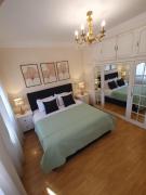 Dreamland Stylish 2BD with a garden and pool access