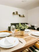 Vikend kuca pod lipom