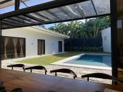 Acacia House Private Villa - Calamba