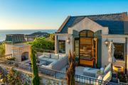 The Stratford - Del Mar Luxury Living