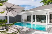 Victoria 3BR Pool Villa 900m Silver Beach by MO Estate