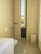 Top Himare