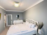 Q Deluxe Collection - Palas Commercial Center