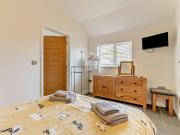 Top Woolfardisworthy