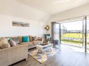 Top Westward Ho