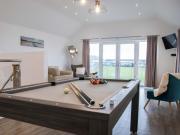 Top Westward Ho