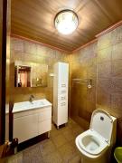 Transient Home Entire Floor for 12 PAX