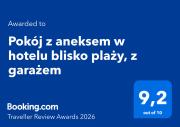 Pokój z aneksem w hotelu blisko plaży, z garażem