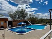 Casa familiar completa a 20 minutos de Surf City