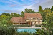 Maison de charme authentique avec piscine privée proche de Cabourg