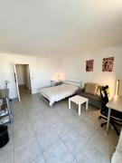 High-Floor Eiffel View Balcony Studio - Tour Super-Italie