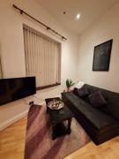 Spacious 2BR, 5 Min Walk to Anfield, Free Parking