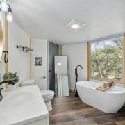 Luxury Yurt-Cabin with Private Hot Tub Near Canyon Lake, Texas