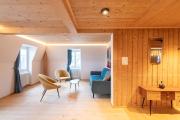 Modernized Historic Posthouse Apartment 8min to Andermatt