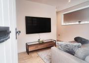 Cosy & Luxury 2BR Flat in Calverton