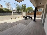 Departamento Duplex con patio, parrilla y garaje