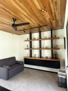 Gated luxury Casa Bodhi - Villa Hamsa & Shanti Tiny Houses 5min to the beach