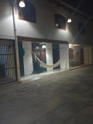 Quarto Privativo em Sobrado 1km da Praia