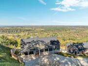 Skycrest Cabin - Sleep in the clouds