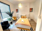 Cosy One Bedroom Bow Apartment