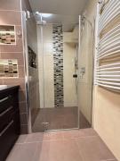 Local-Lux Premium - 2 Bedrooms Balcony Free Parking x 2