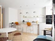 Beautiful bright apartment near Champs Elysées