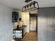 Kameralna kawalerka w stylu loftu blisko centrum