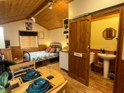 Readers Cabin-Cosy Countryside Studio Cabin