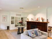 Top Leura