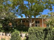 Top Leura