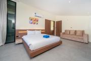 Top Kamala Beach
