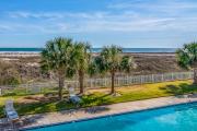 Gulf-front condo with lock-out feature shared pools & amazing views