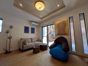 6 minutes by tram to Tenjin Stylish house for rent for up to 8 people Comfortable with 3 independent bedrooms & 2 toilets Parking lot for 2 cars