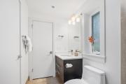 Bayview Modern Luxury by the Lake
