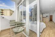 Central studio with balcony, close to the sea
