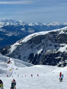 Family friendly duplex with free parking