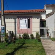 House in condominium complete near ufscar