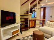 Duplex 2 Suítes na Barra com Varanda, Split e Vaga a 10 min a pé da Praia