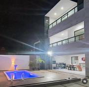 Casa Moderna 4 quartos 4 suites a 120 metros da praia