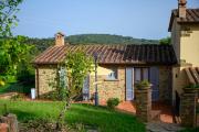 Apartment In A Agritourism With A View Of Cortona