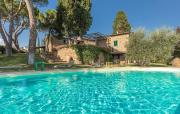 Gorgeous Home In Lucignano