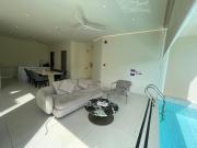 Luxury Pool Villa - Water Slide, Karaoke, Bilard, PS5, Smart TVs, Parking, Close to City Center